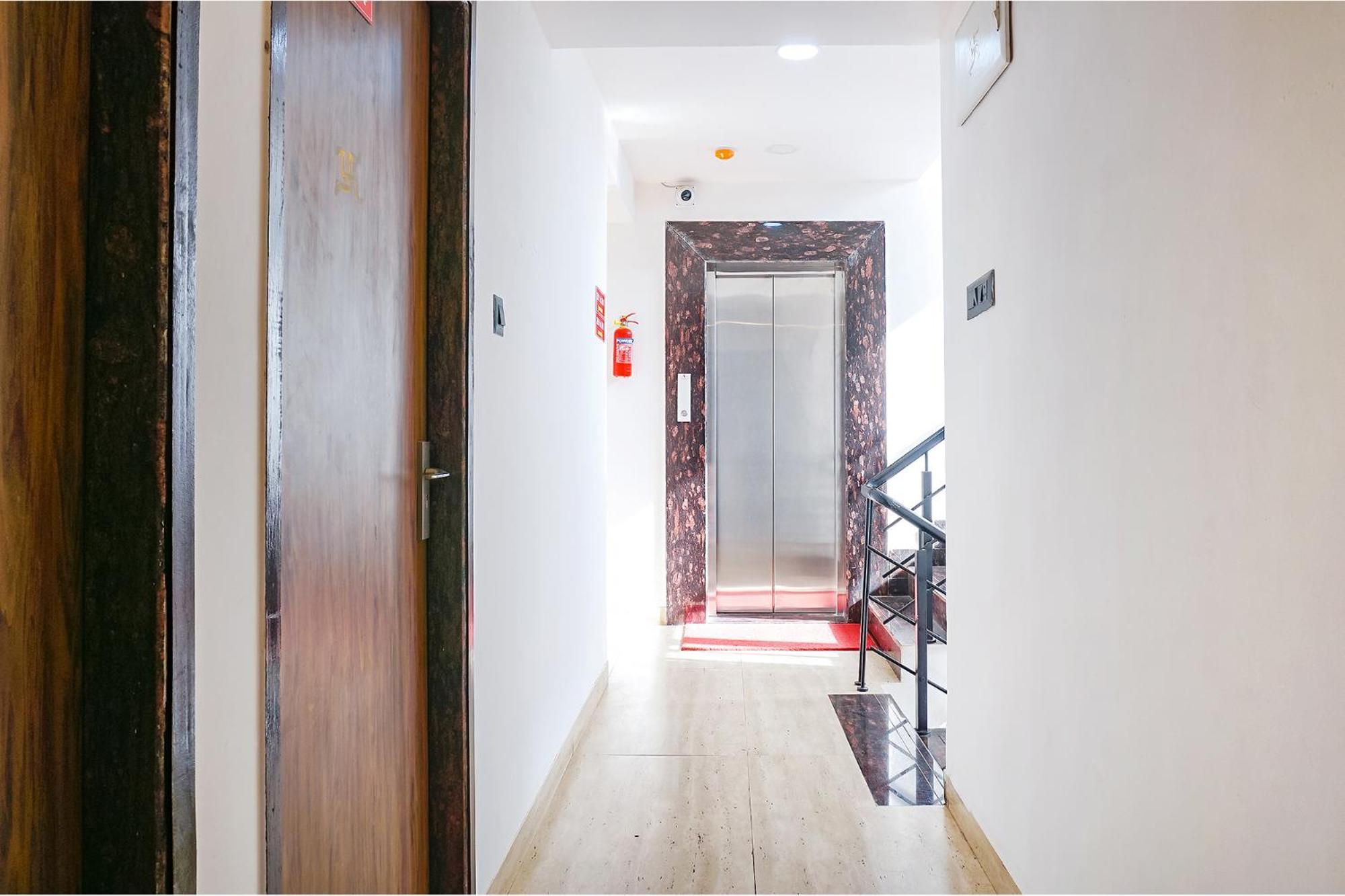 Fabhotel Atithi Regency Púna Exteriér fotografie